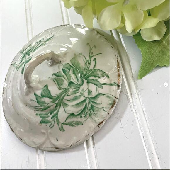 Antique Ironstone Pottery Lid Green Transferware Daffodil Design - Picture 2 of 5